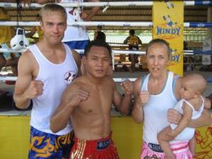 Team Pernilla med Saenchai på Sinbi Muay Thai Camp